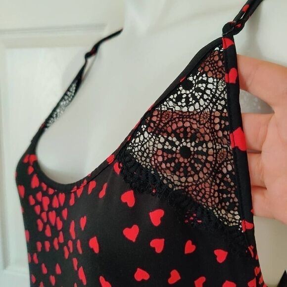 Linea Donatella heart lace inset stretch camisole - Picture 6 of 9